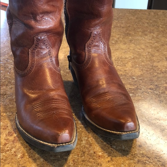 Ariat boots - Picture 5 of 8